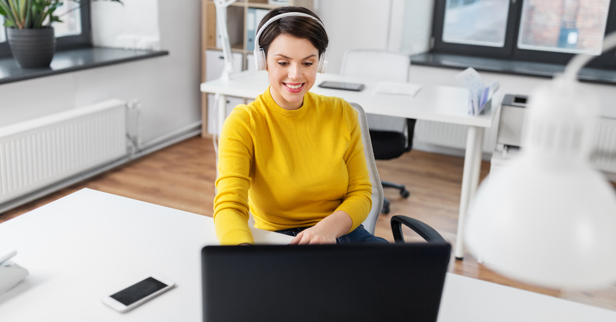 Quality Assurance (QA) person attending online virtual-classroom GMP training